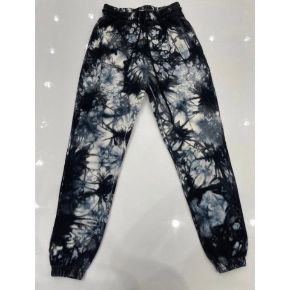 Final Price 🚨🚨BLACK AND WHITE TYE DYE LONG PANT